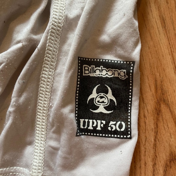 Billabong rashguard - Picture 7 of 8